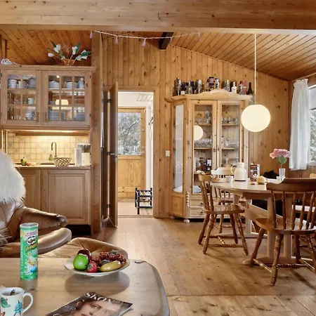 Ferienhaus 3 Bedroom Nice In Bogø By