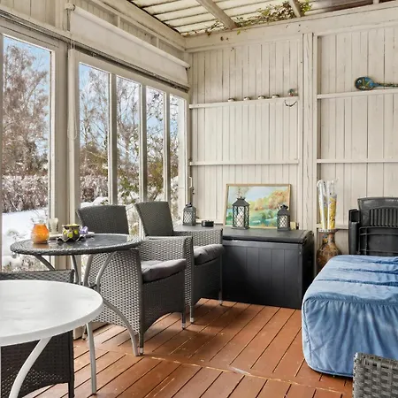 Ferienhaus 3 Bedroom Nice In Bogø By